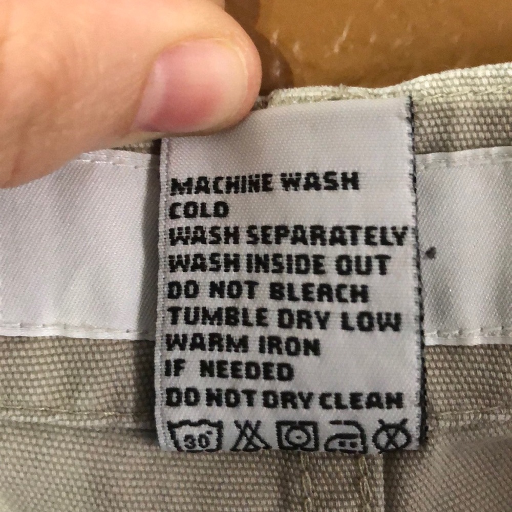 Armani Exchange Khaki Cargo Shorts - Size 31 - Picture 7 of 8